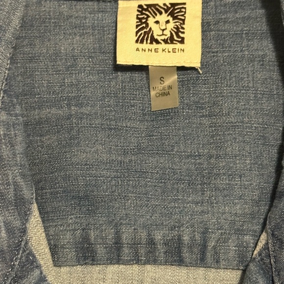 Anne Klein Denim Handkerchief Top Size S - Picture 3 of 6